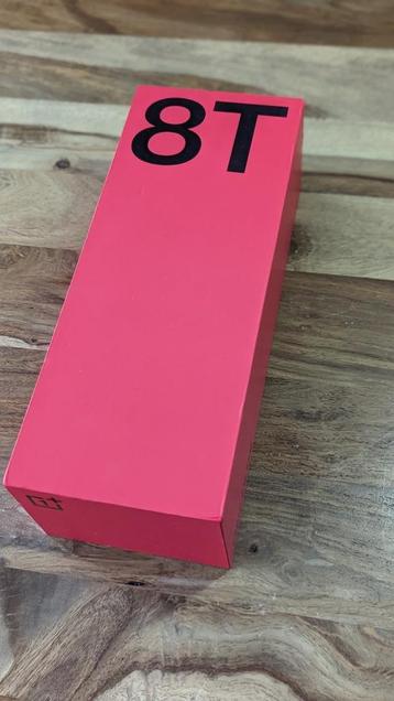 ONEPLUS 8T SILVER 5G + 8GB RAM +128GB Stockage beschikbaar voor biedingen