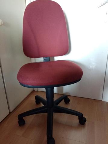 Bureau tafel 10€ beschikbaar voor biedingen
