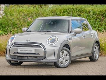MINI Cooper AUTOMAAT - NAVI - LED  beschikbaar voor biedingen