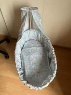 Berceau vintage à baldaquin pour poupée, Enfants & Bébés, Jouets | Poupées, Enlèvement, Utilisé, Autres types