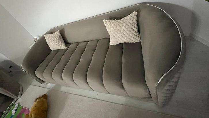 Banken te koop, Huis en Inrichting, Zetels | Zetels, Zo goed als nieuw, Rechte bank, Driepersoons, 200 tot 250 cm, 75 tot 100 cm