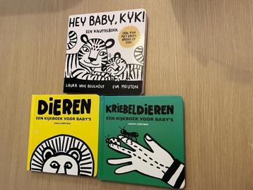 Zwart-wit baby boekjes  beschikbaar voor biedingen