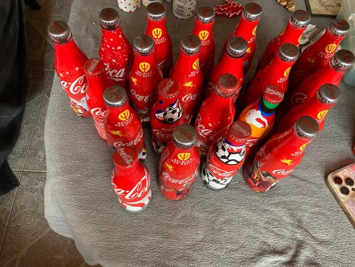 Collectie COCA-COLA FLESJES 25cl., Verzamelen, Merken en Reclamevoorwerpen, Zo goed als nieuw, Ophalen