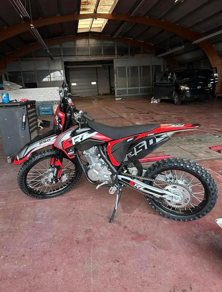 Crz/Erz 250 cross motor, Fietsen en Brommers, Brommers | Tomos, Zo goed als nieuw, Ophalen
