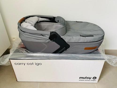 Draagmand Mutsy Igo, Kinderen en Baby's, Kinderwagens en Combinaties, Zo goed als nieuw, Mutsy, Ophalen