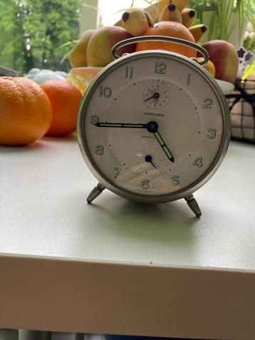 Réveil Junghans, Enlèvement