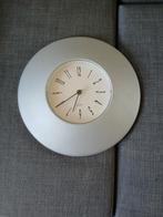 Wandklok met brede metalen rand, Ophalen, Gebruikt, Analoog, Wandklok