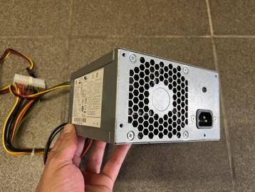 Voeding PC - HP 180W beschikbaar voor biedingen