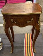 Tafel in Louis XV-stijl (hout en brons), Ophalen