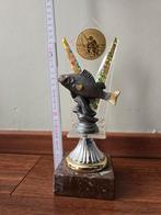 Verschillende vis trofees, visbekers, medaille, Ophalen of Verzenden