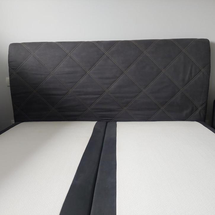 Gestoffeerde boxspring 180 x 200 cm, Huis en Inrichting, Slaapkamer | Boxsprings, Gebruikt, 180 cm, 200 cm, Tweepersoons, Grijs