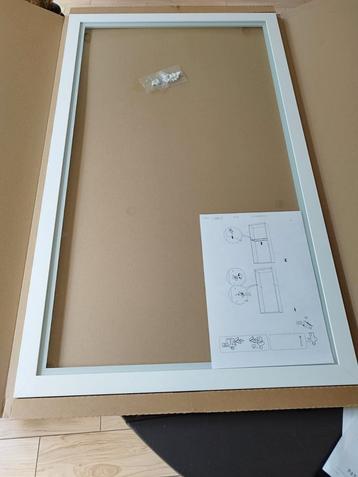 IKEA witte glazen plank voor Ikea-kledingkast  beschikbaar voor biedingen