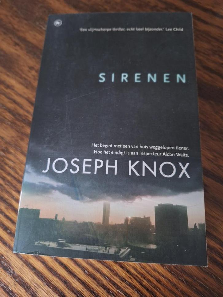 JOSEPH KNOX : S I R E N E N, Boeken, Thrillers, Zo goed als nieuw, Ophalen of Verzenden
