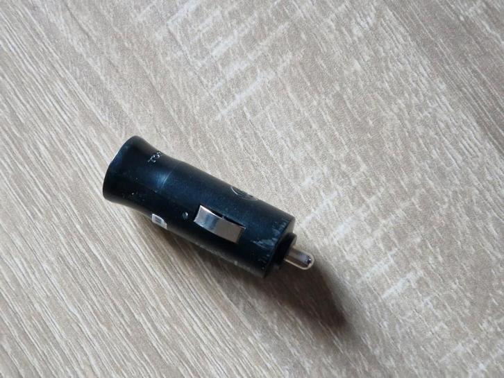 Autolader. GRATIS., Hobby en Vrije tijd, Elektronica-componenten, Gebruikt, Ophalen of Verzenden