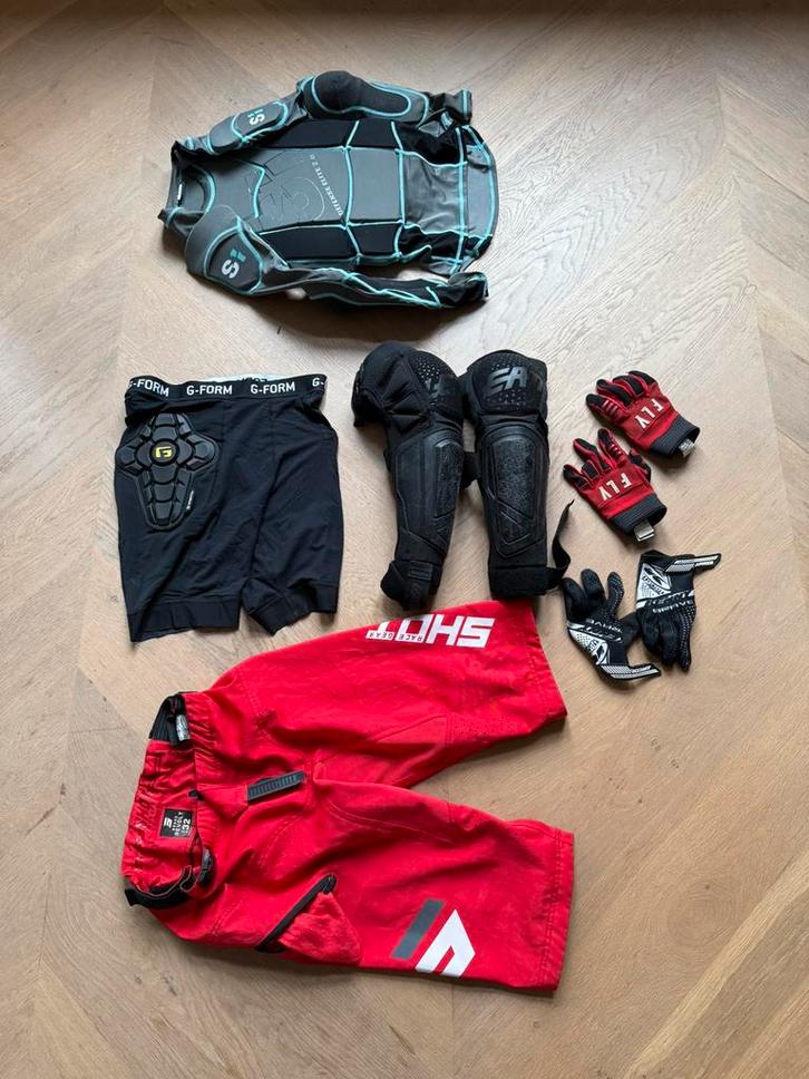 BMX kleding, Fietsen en Brommers, Fietsen | Crossfietsen en BMX, Zo goed als nieuw, Ophalen