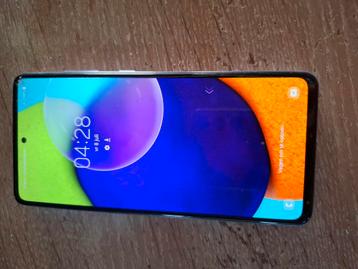 Samsung Galaxy A52 4G scherm gebarsten  beschikbaar voor biedingen