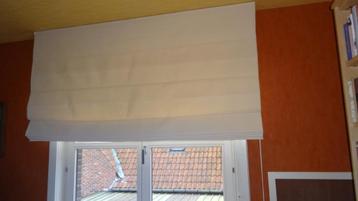 Vouwgordijn beschikbaar voor biedingen