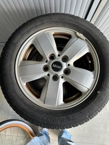 Mini velgen en banden 15 inch beschikbaar voor biedingen