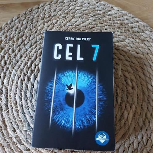 Cel 7 - Kerry Drewery, Livres, Livres pour enfants | Jeunesse | 13 ans et plus, Comme neuf, Fiction, Enlèvement ou Envoi