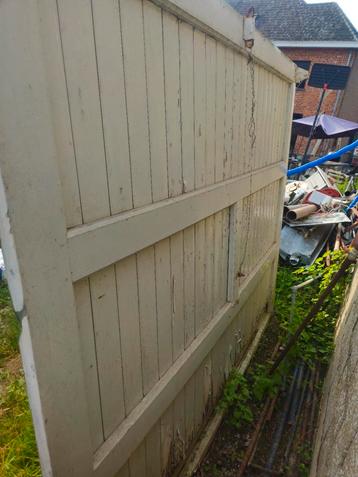 Garagepoort beschikbaar voor biedingen