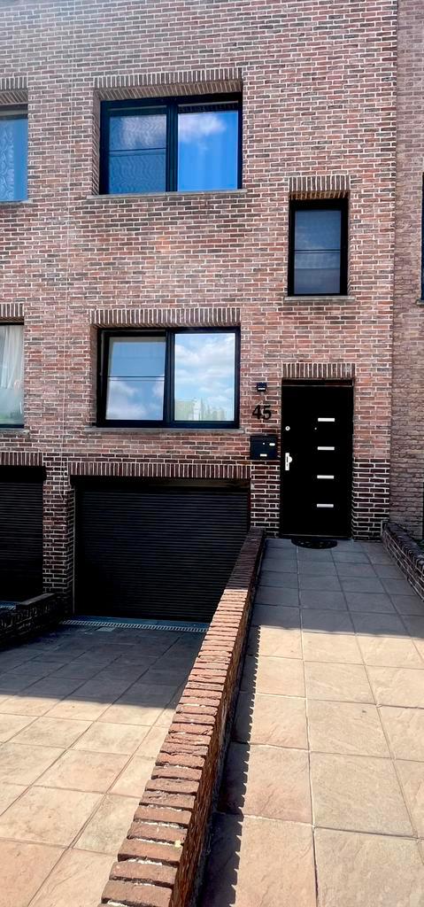 Huis te koop, Immo, Huizen en Appartementen te koop, Antwerpen (stad), tot 200 m², Tussenwoning, Verkoop zonder makelaar, B