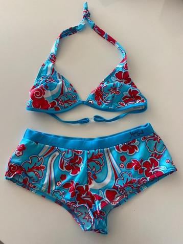 Bikini maui girl  beschikbaar voor biedingen