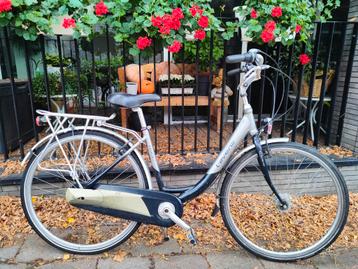 Damesfiets meisjesfiets studentenfiets stadfiets citybike  beschikbaar voor biedingen