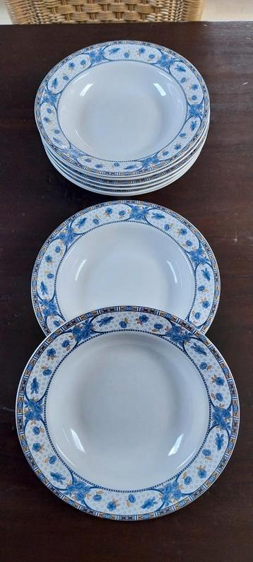Lot de 8 assiettes creuses vintage Blue Roses beschikbaar voor biedingen