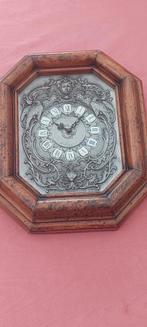 Tinnen klok  29cm breedte 35cm hoogte werkt nog, Antiek en Kunst, Ophalen of Verzenden