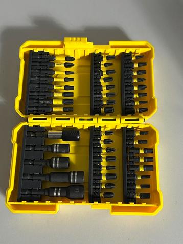 Coffret Embouts Nemura beschikbaar voor biedingen