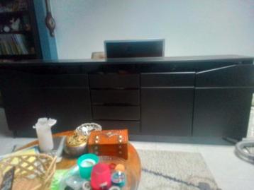 Dressoir  beschikbaar voor biedingen