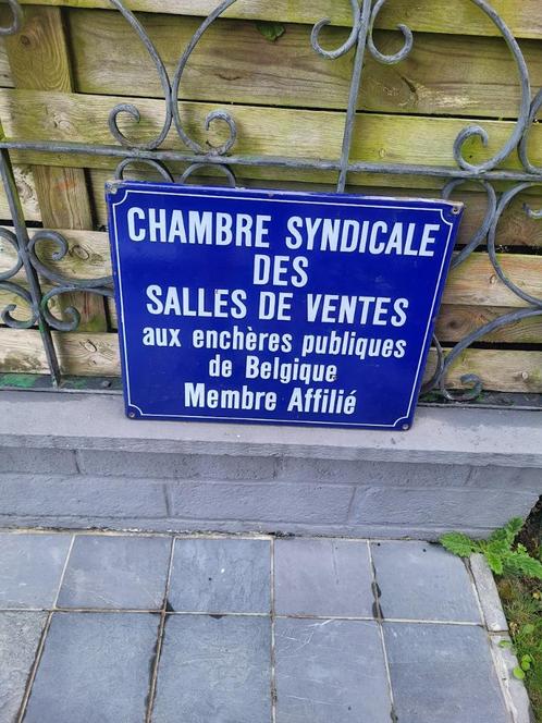 Plaque émaillée ancienne –  Salles de Ventes (1961), Antiek en Kunst, Antiek | Email, Ophalen