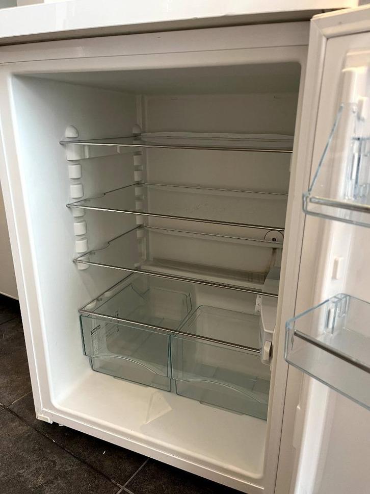 Koelkast miele tafelmodel, Elektronische apparatuur, Koelkasten en IJskasten, Gebruikt, Zonder vriesvak, 100 tot 150 liter, 85 tot 120 cm