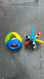 2 baby activiteitenballetjes, Kinderen en Baby's, Speelgoed | Babyspeelgoed, Ophalen of Verzenden, Zo goed als nieuw, Rammelaar