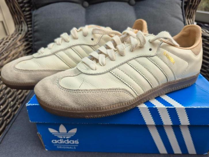 ADIDAS Samba sneakers maat 39 1/3 ZO GOED ALS NIEUW, Kleding | Dames, Schoenen, Zo goed als nieuw, Sneakers, Beige, Ophalen of Verzenden
