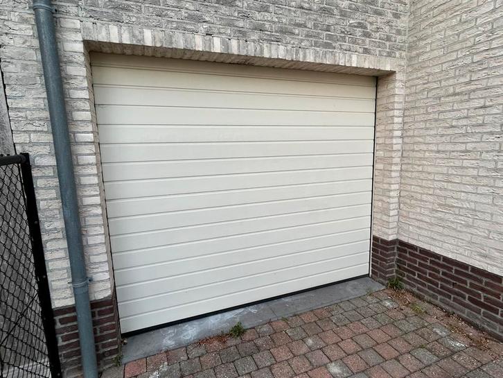 Automatische garage roldeur met afstandsbediening, Doe-het-zelf en Bouw, Rolluiken, Gebruikt, 200 cm of meer, 200 cm of meer, Wit
