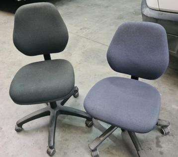 2 Bureaustoelen, Blauw-Grijs beschikbaar voor biedingen