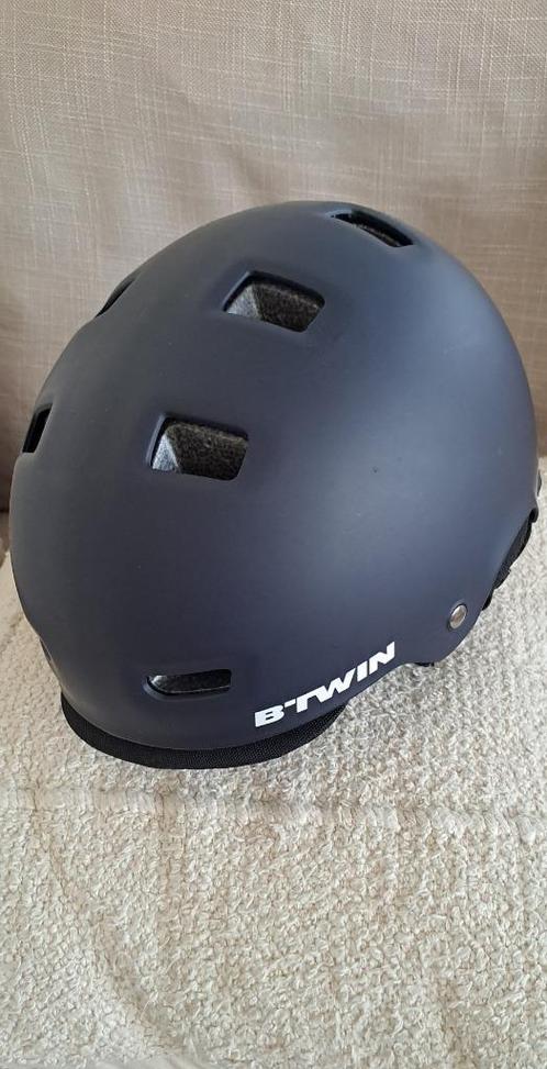 Casque de vélo B'twin 500, Fietsen en Brommers, Fietsaccessoires | Fietshelmen, Zo goed als nieuw, Dame, M, Ophalen