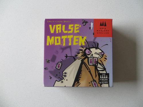 Valse Motten - Drie Magiër Spellen, Hobby & Loisirs créatifs, Jeux de société | Jeux de cartes, Comme neuf, 1 ou 2 joueurs, Trois ou quatre joueurs