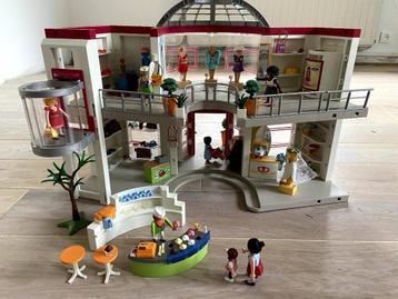 groot winkelcentrum Playmobil beschikbaar voor biedingen