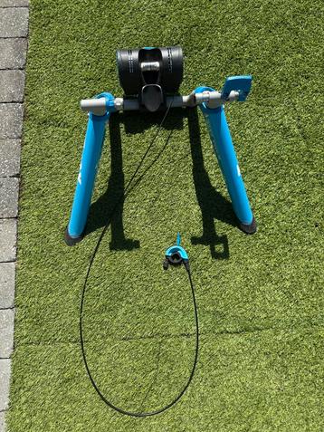 Tacx booster fietsrollen. beschikbaar voor biedingen