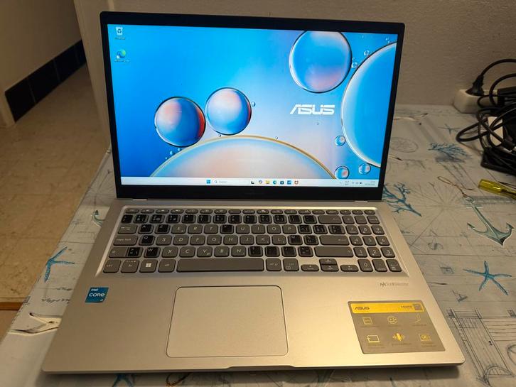 Asus X515EA laptop Te koop, Computers en Software, Windows Laptops, Zo goed als nieuw, SSD, Ophalen of Verzenden