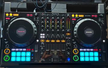 DDJ 1000 pioneer + flight case + support pour ordinateur beschikbaar voor biedingen