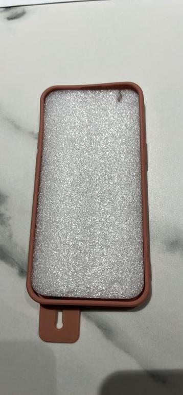 Iphone 13 mini hoesje beschikbaar voor biedingen