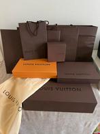 Dozen en zakken Louis Vuitton, Ophalen, Zo goed als nieuw