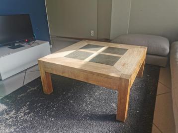 Robuuste teak salontafel te koop beschikbaar voor biedingen