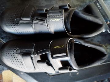 chaussure shimano  RC1 + pédale look kéo max beschikbaar voor biedingen