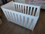 Babybed Bopita, Kinderen en Baby's, Kinderkamer | Bedden, Ophalen, Zo goed als nieuw, Minder dan 140 cm, Matras