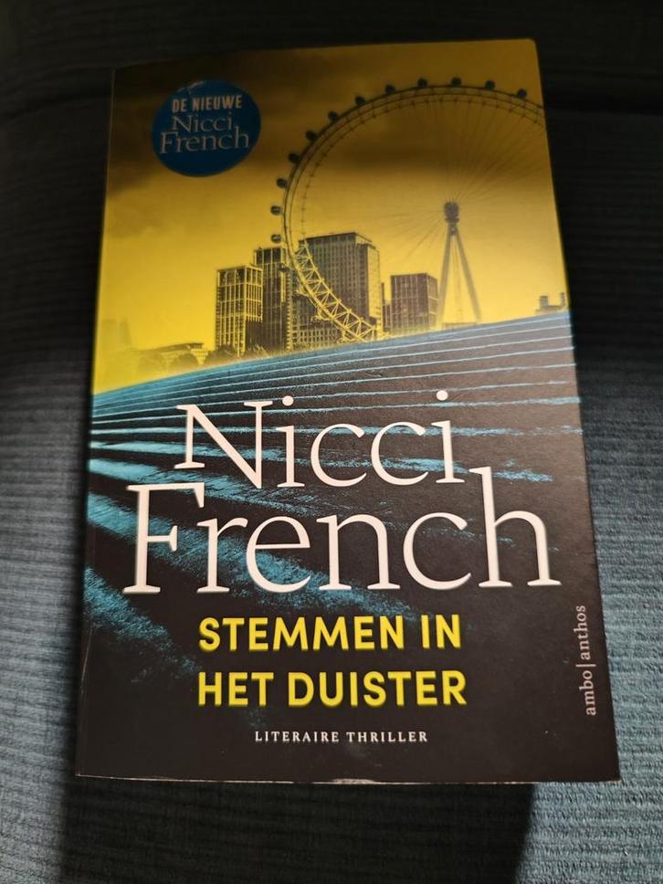 Nicci French - Stemmen in het duister, Boeken, Thrillers, Ophalen of Verzenden