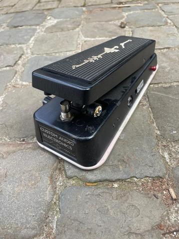 Wah Wah Dunlop Custom Audio MC404